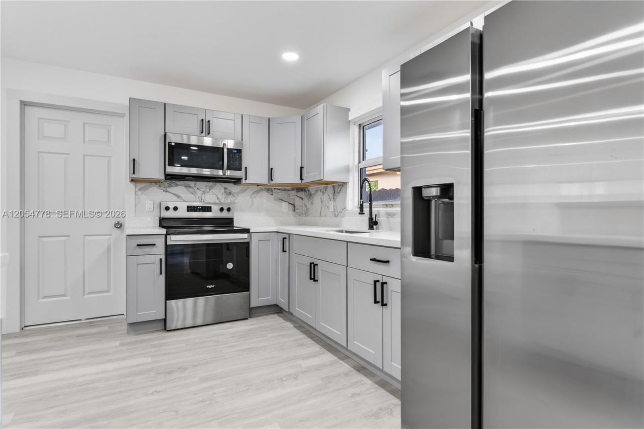 5719 Mayo St , Hollywood, FL 33023 Photo