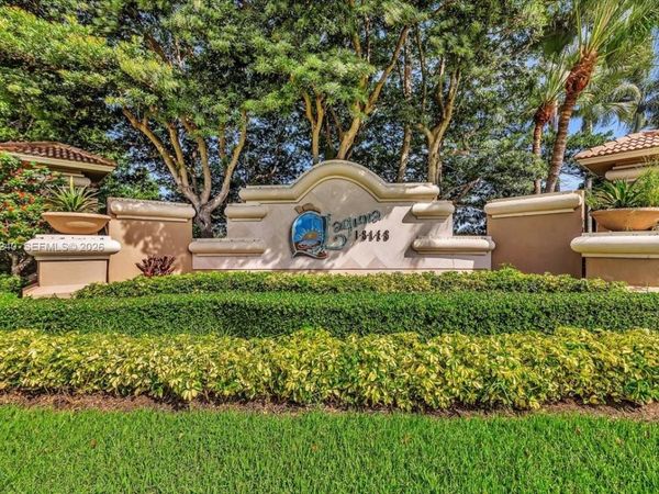 6228 SW 194th Ave, Pembroke Pines, FL 33332