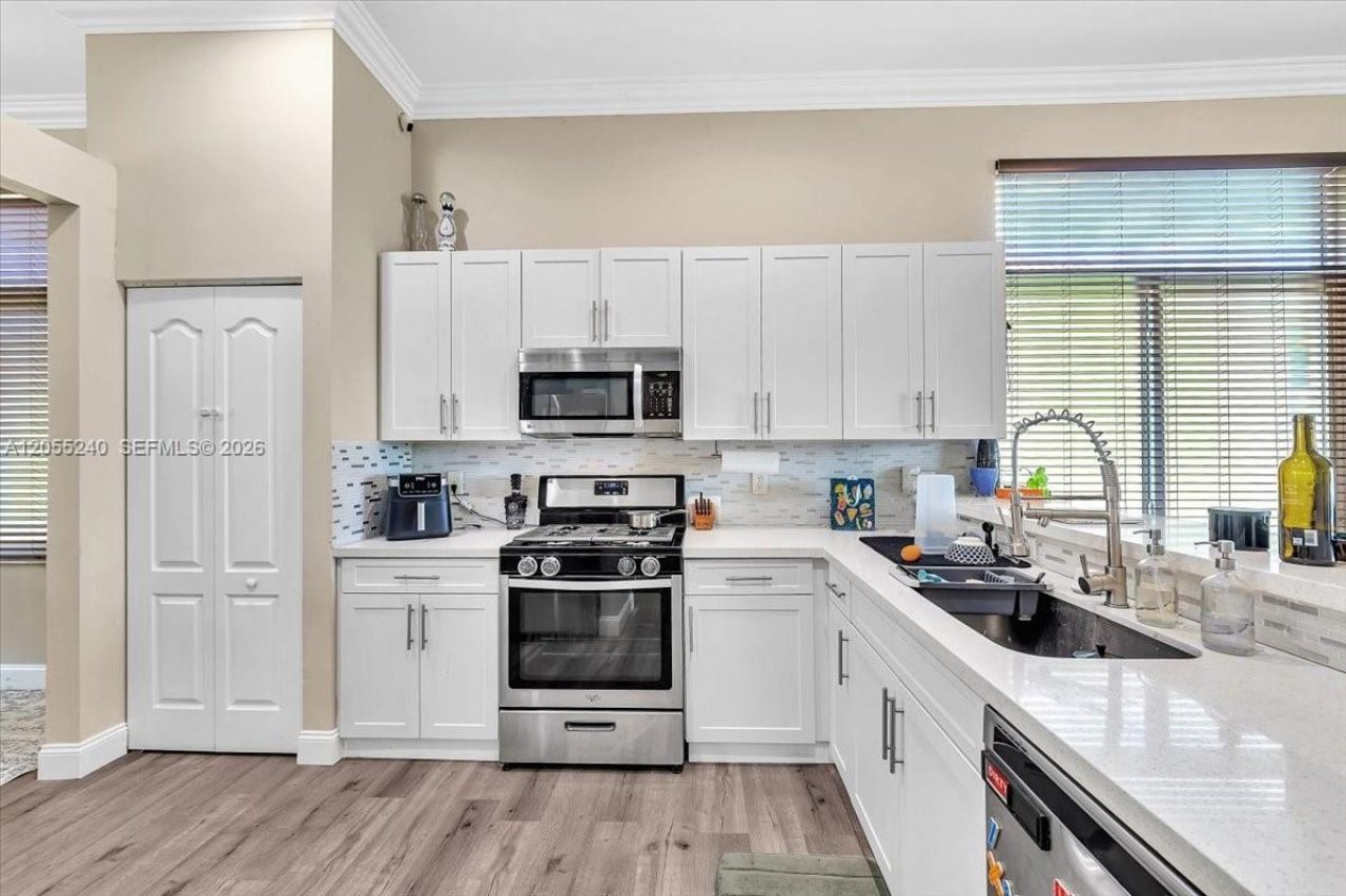6228 SW 194th Ave, Pembroke Pines, FL 33332 Photo