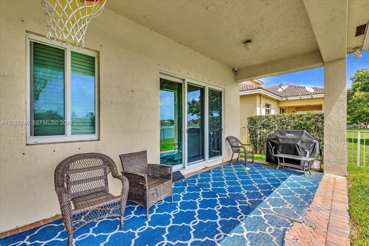 6228 SW 194th Ave, Pembroke Pines, FL 33332 Photo