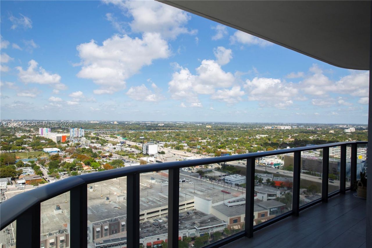 121 NE 34th St, Unit 2701, Miami, FL 33137 Photo