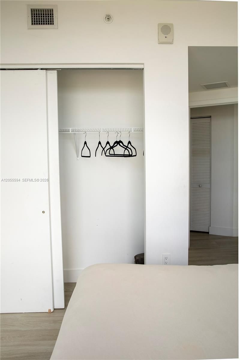 121 NE 34th St, Unit 2701, Miami, FL 33137 Photo