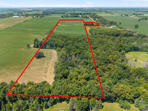 2801 KELLETT ROAD, Neenah, WI 54956