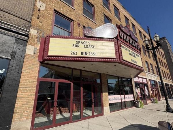 5819 6th AVENUE, Kenosha, WI 53140