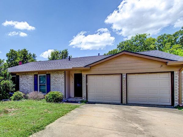 1711 Cricket Hollow DR, Austin, TX 78758