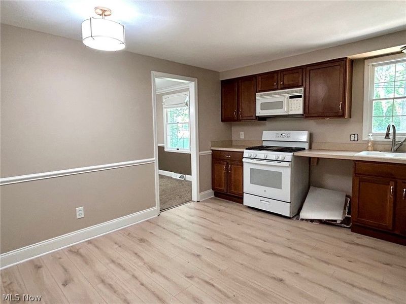 3083 Orchard Road, Silver Lake, OH 44224 Photo 10