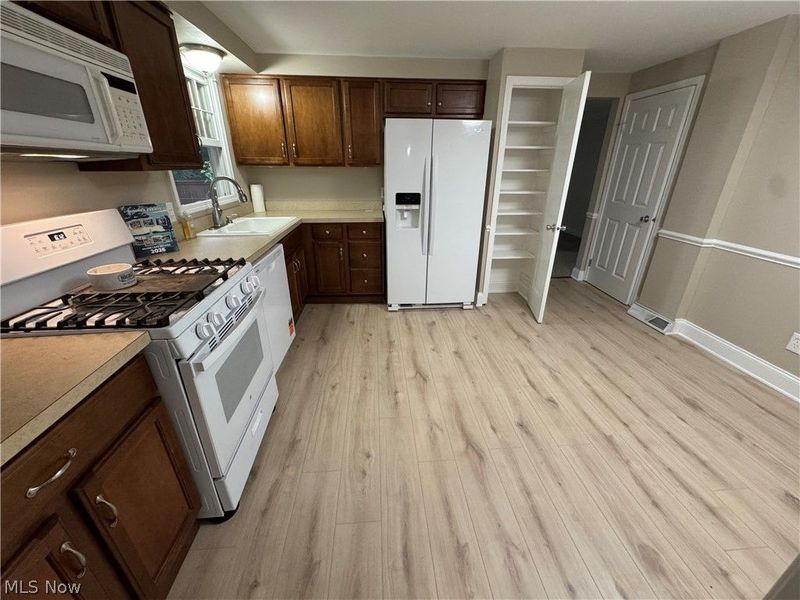 3083 Orchard Road, Silver Lake, OH 44224 Photo 12