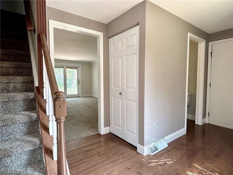 3083 Orchard Road, Silver Lake, OH 44224 Photo 8