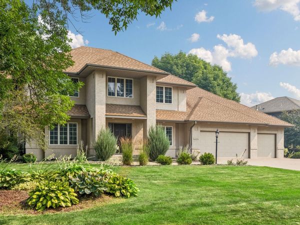 3344 Charleston Drive , Woodbury, MN 55129
