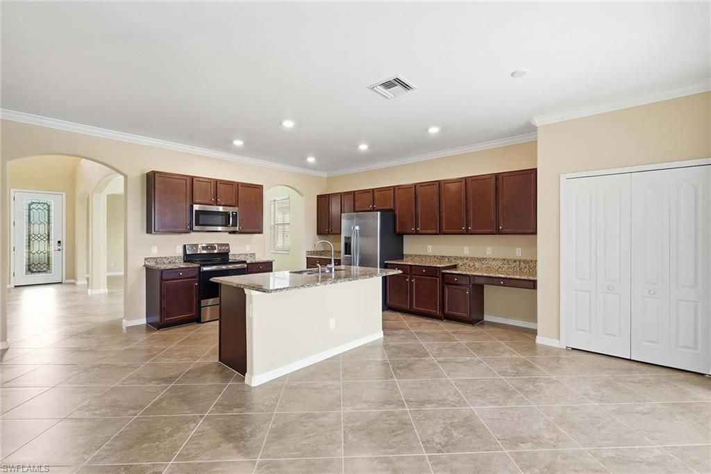 4381 Madagascar Palm Way, Naples, FL 34119 Photo