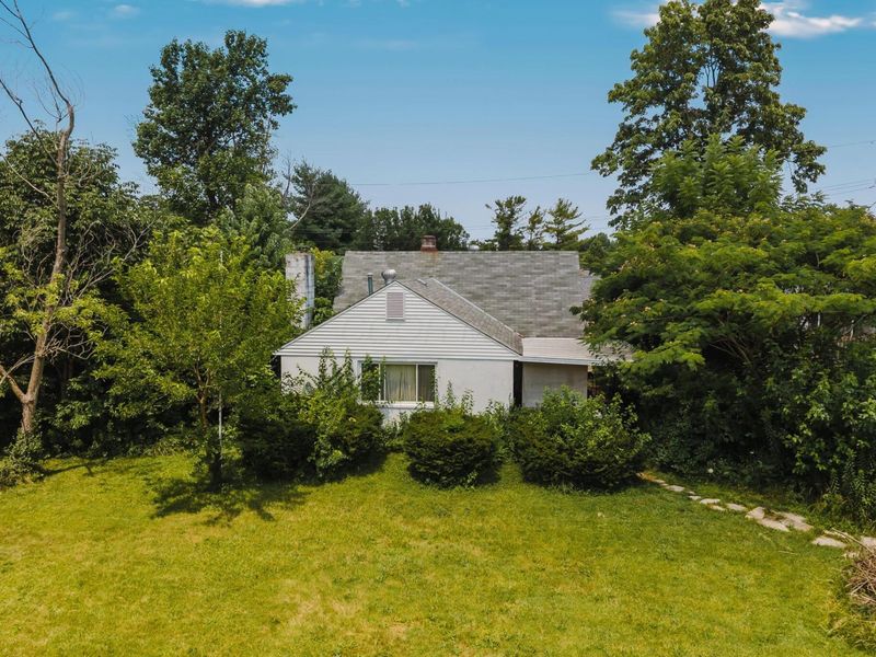 3328 Woodlawn Avenue , Grove City, OH 43123 Photo 5