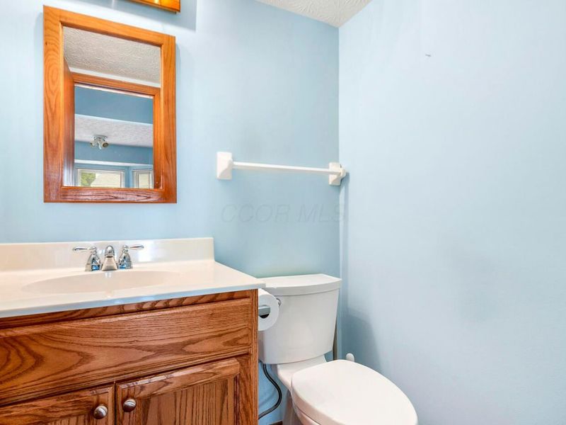 3226 Tumwater Valley Drive, Pickerington, OH 43147 Photo 18