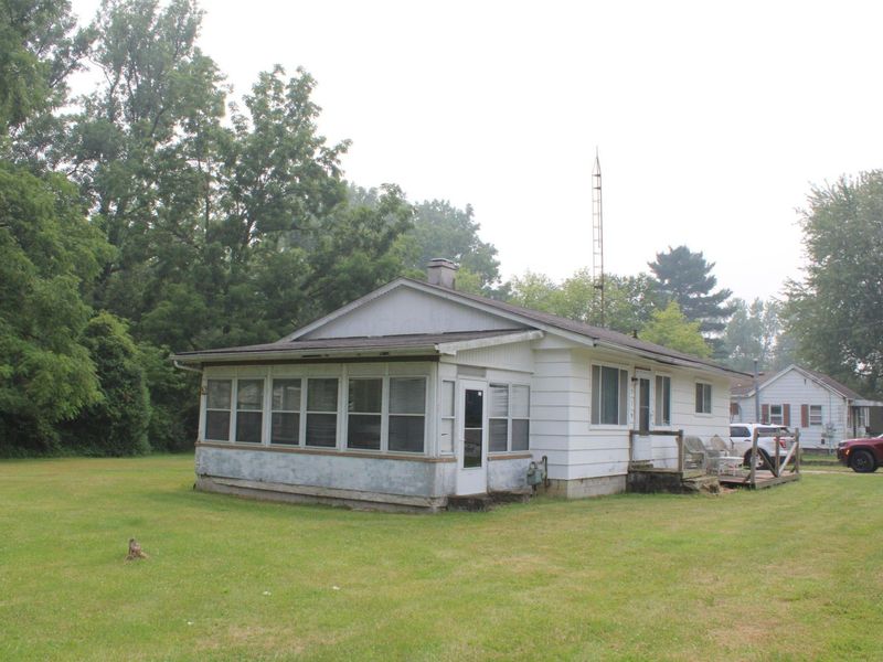 919 Charles , Galion, OH 44833 Photo 3