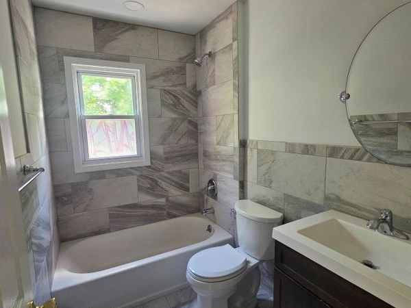 201 Vail St, Unit 4b, Hackettstown, NJ 07840