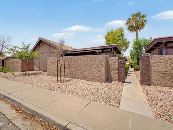 924 S HACIENDA Drive, Unit A, Tempe, AZ 85281