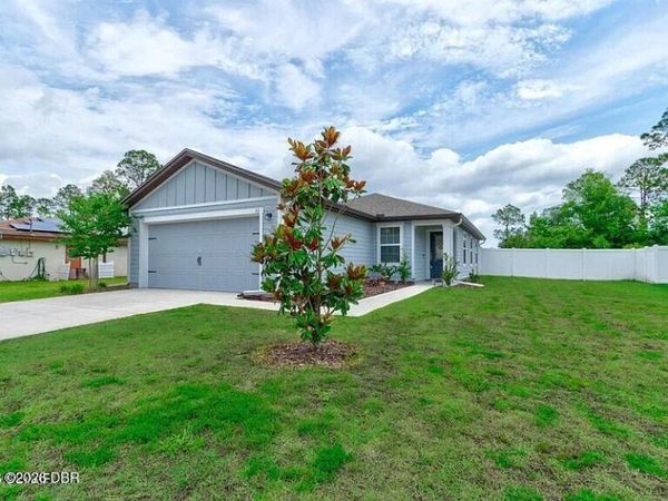 33 Pine Croft Lane, Palm Coast, FL 32164