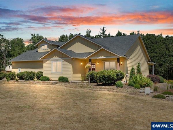 17245 Brown Rd, Dallas, OR 97338