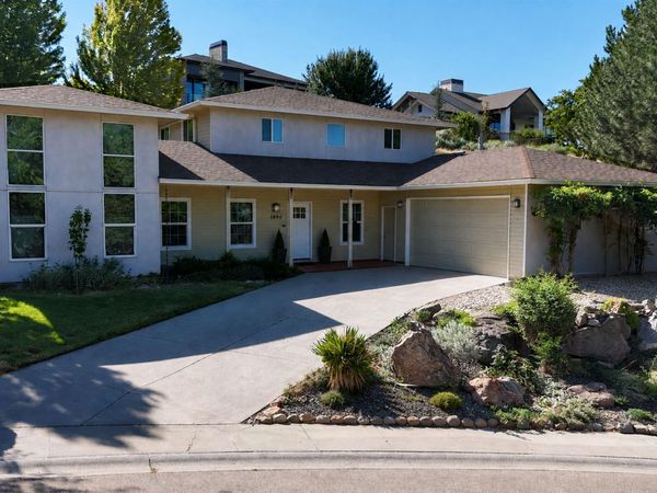 1890 S Stone Ridge Way, Boise, ID 83712