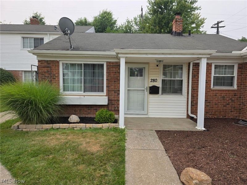 280 Buckner Drive, Euclid, OH 44123 Photo 2