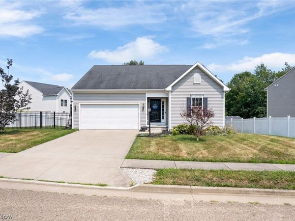 880 Starr Ridge Street SE, Massillon, OH 44646