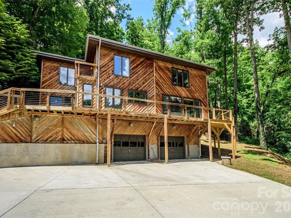 797 Merrills Cove Road, Asheville, NC 28803