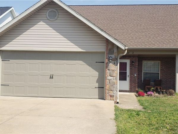 3304 Deerfield Boulevard , Unit 2, Bentonville, AR 72713