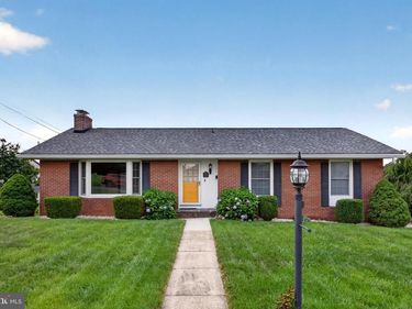 328 ANTIETAM DRIVE, WAYNESBORO, PA 17268