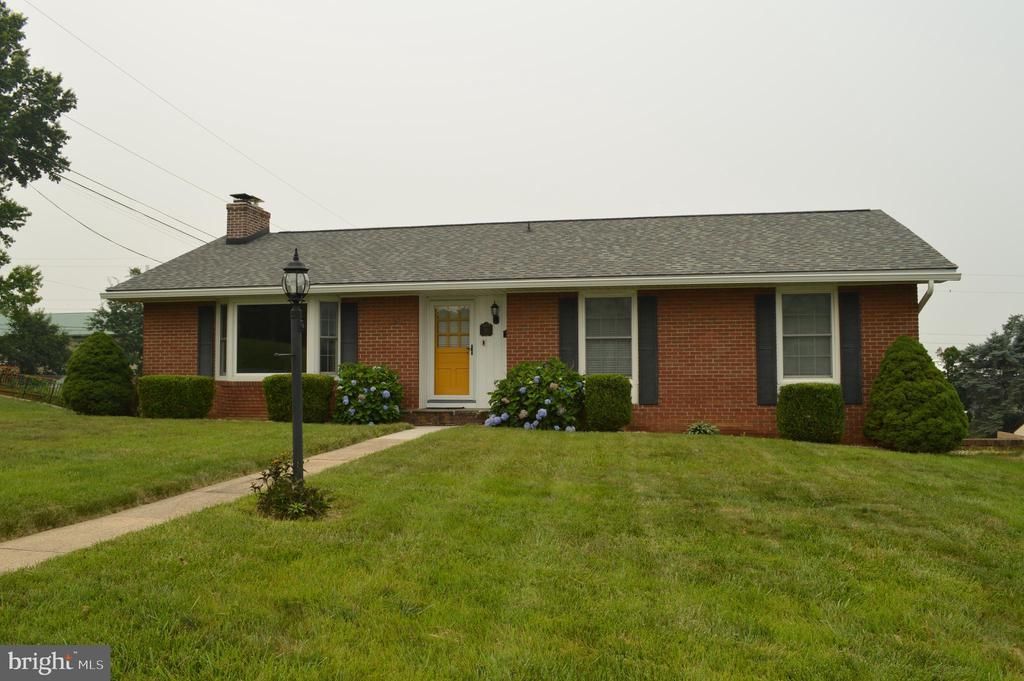 328 ANTIETAM DRIVE , WAYNESBORO, PA 17268