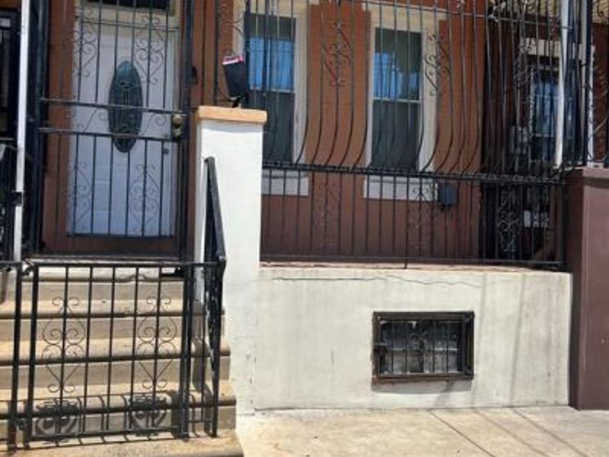 211 E Ontario Street, Philadelphia, PA 19134 Main Photo