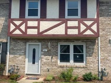 802 HILLS DRIVE, GETTYSBURG, PA 17325