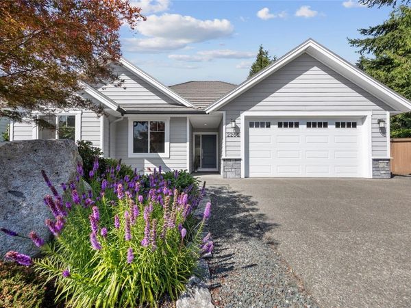 2266 Idiens Way, Courtenay, BC V9N 3Z4