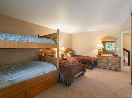 1254 Timber Lane, South Lake Tahoe, CA 96150 Photo