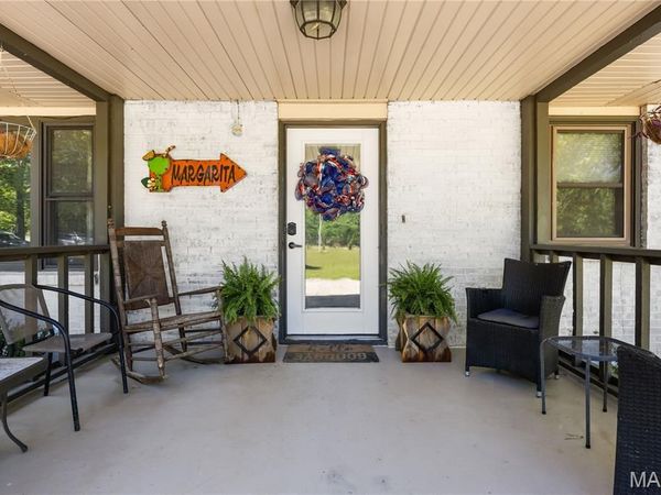 59 Oak Hill Road , Eldon, MO 65026