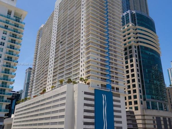 1200 Brickell Bay Dr, Unit 2806, Miami, FL 33131