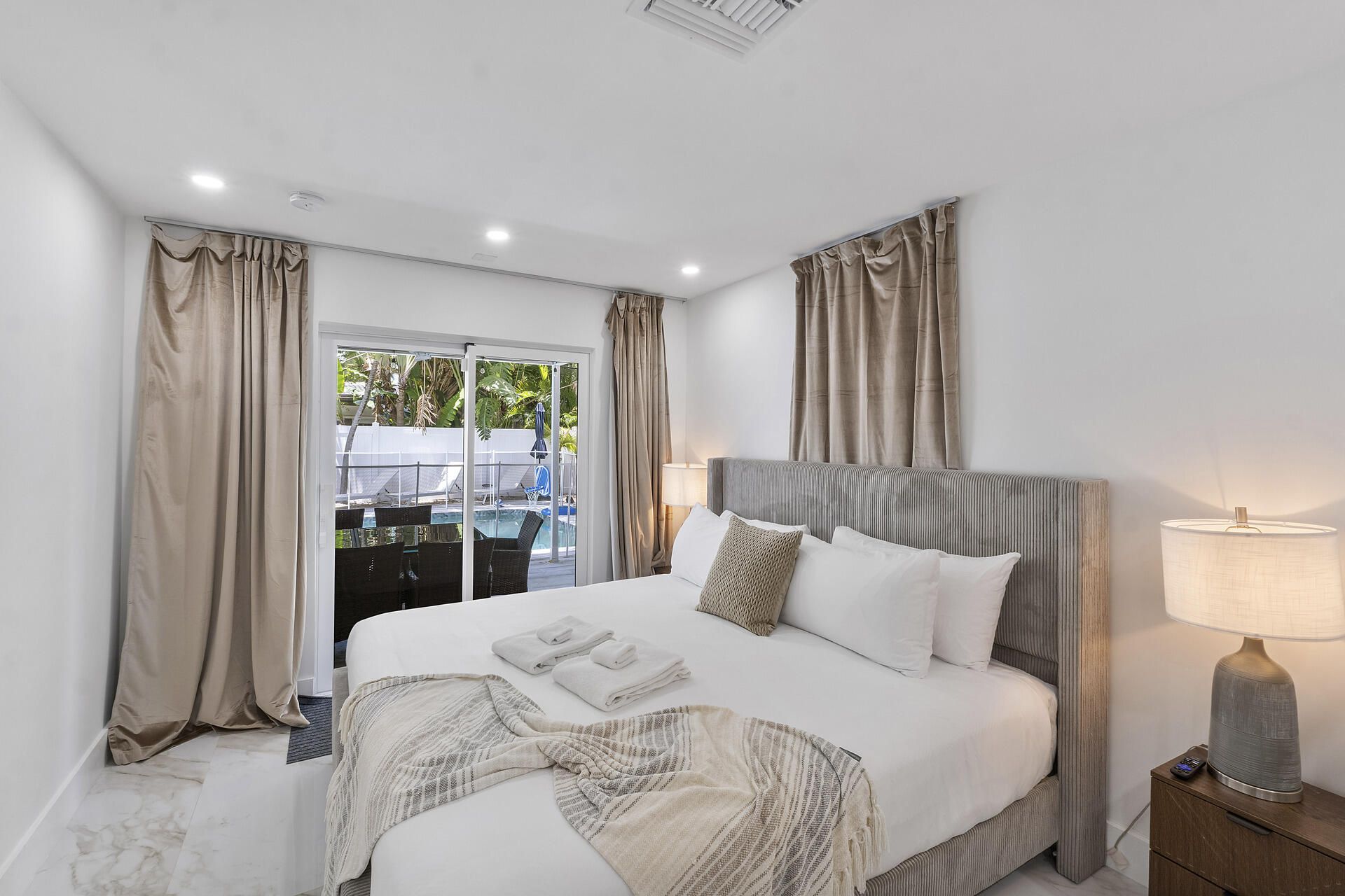 3261 Seaward Dr, Unit 3261, Lauderdale by the Sea, FL 33062 Photo