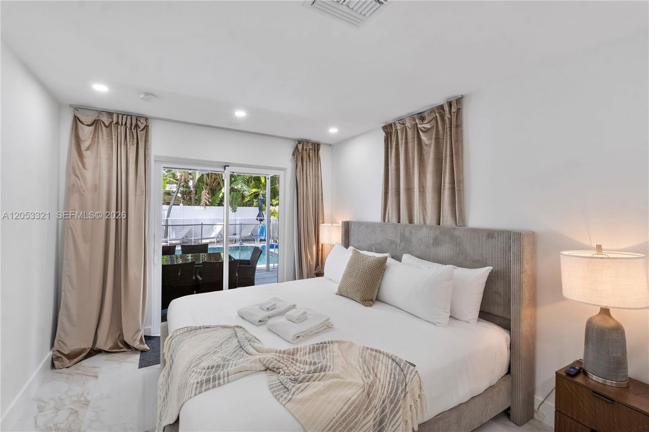 3261 Seaward Dr, Unit 3261, Lauderdale by the Sea, FL 33062 Photo