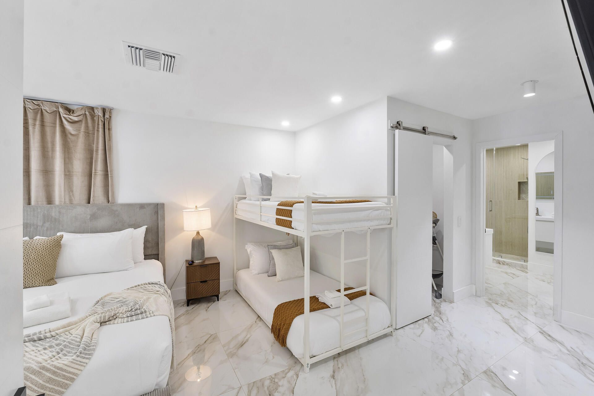 3261 Seaward Dr, Unit 3261, Lauderdale by the Sea, FL 33062 Photo