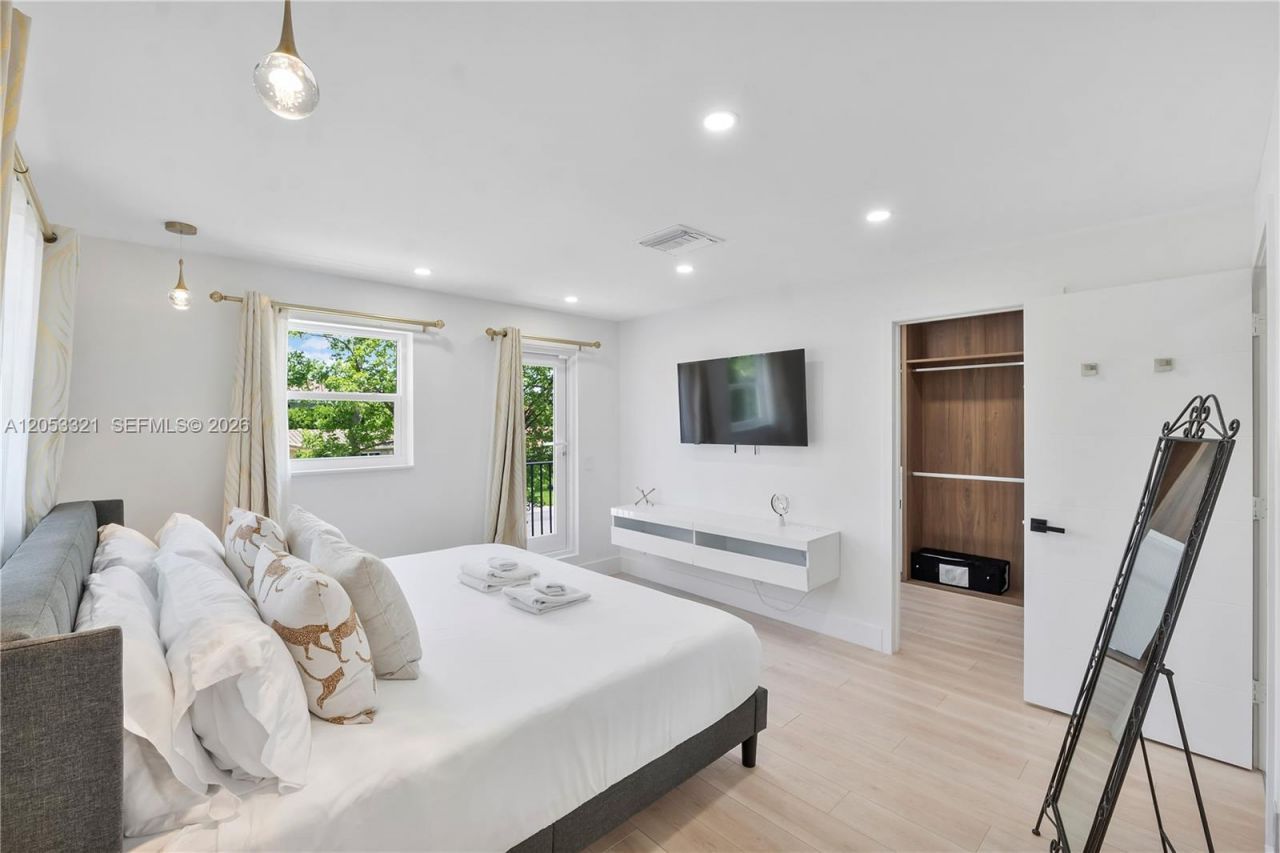 3261 Seaward Dr, Unit 3261, Lauderdale by the Sea, FL 33062 Photo