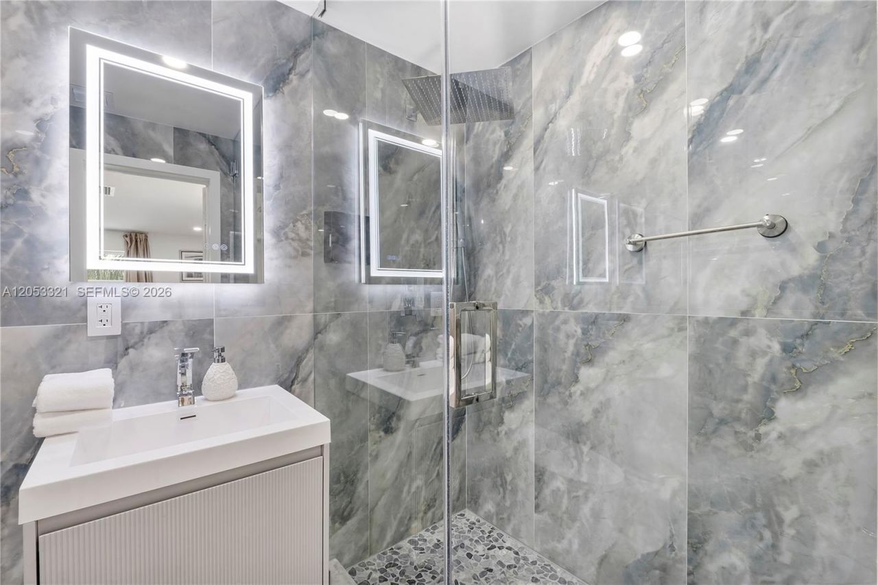 3261 Seaward Dr, Unit 3261, Lauderdale by the Sea, FL 33062 Photo