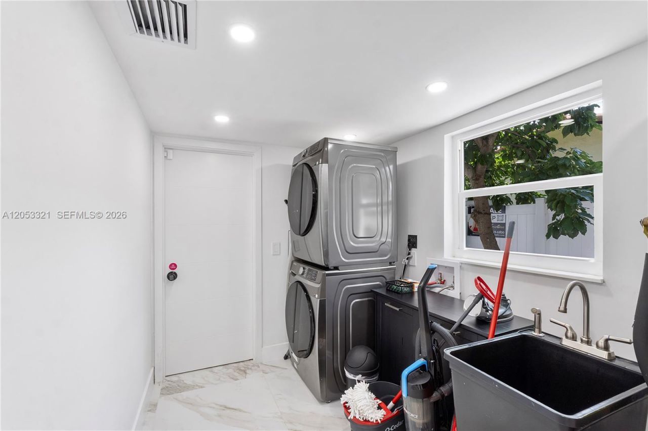 3261 Seaward Dr, Unit 3261, Lauderdale by the Sea, FL 33062 Photo