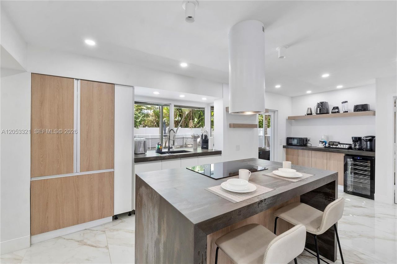 3261 Seaward Dr, Unit 3261, Lauderdale by the Sea, FL 33062 Photo