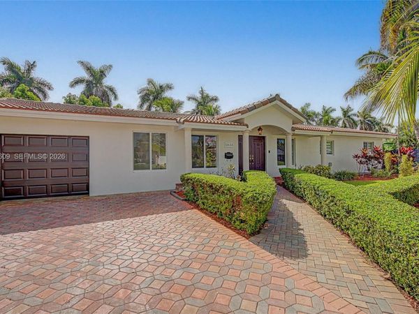 11633 SW 102nd Ct , Miami, FL 33176