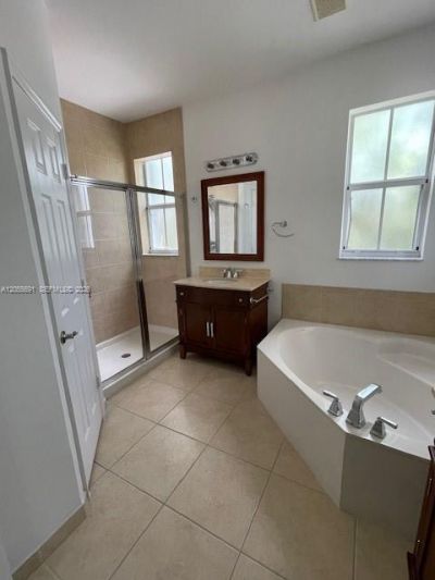 10731 NW 74th Ter , Unit ., Doral, FL 33178 Photo