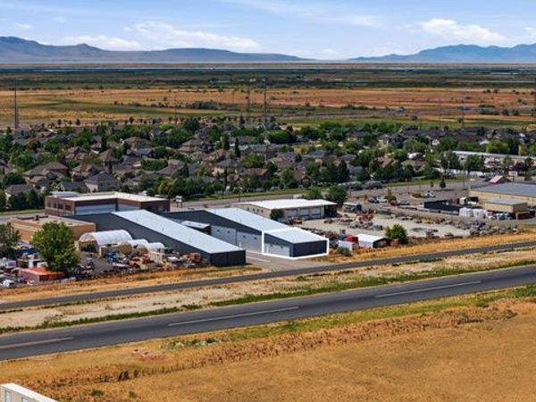 1667 S 1800 W, Woods Cross, UT 84087