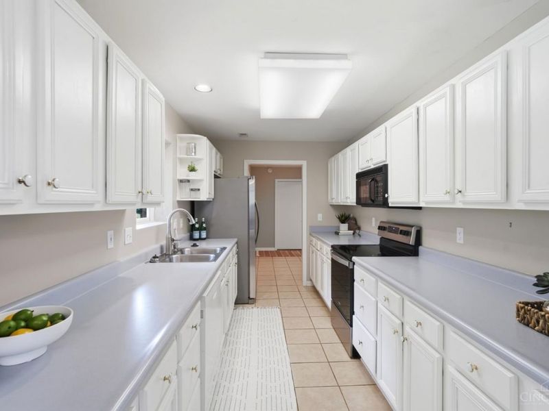 143 Miami Lakes Drive, Milford, OH 45150 Photo 18
