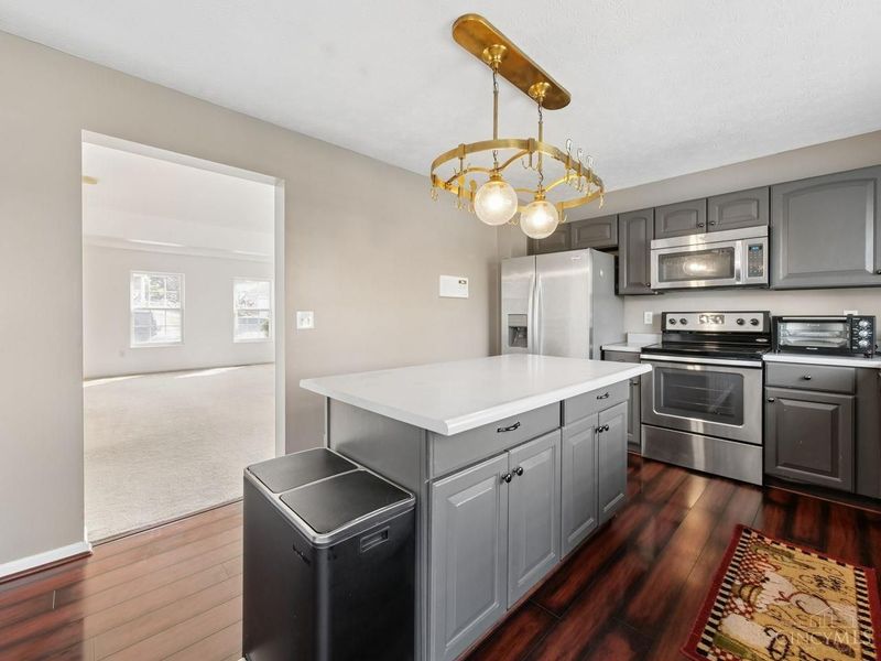 105 Stablewatch Court, Monroe, OH 45050 Photo 10