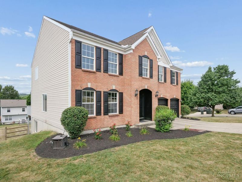 105 Stablewatch Court, Monroe, OH 45050 Photo 2