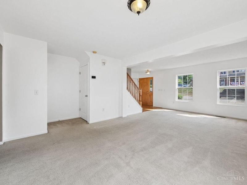 105 Stablewatch Court, Monroe, OH 45050 Photo 7