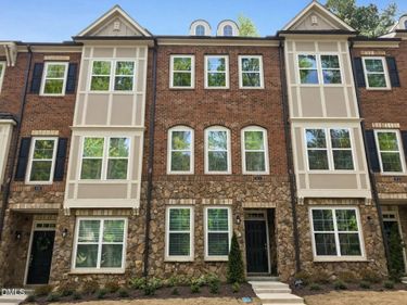 811 Bankston Woods Way, Raleigh, NC 27609
