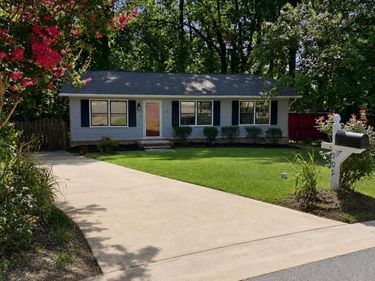 909 Bryn Mawr Court, Apex, NC 27502